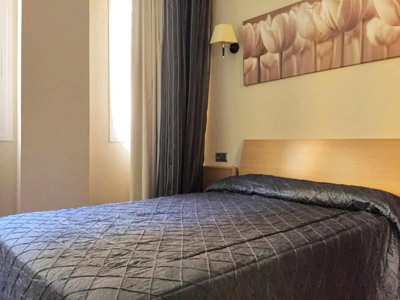 Dream Suites And Apartments Almeria Centro Экстерьер фото