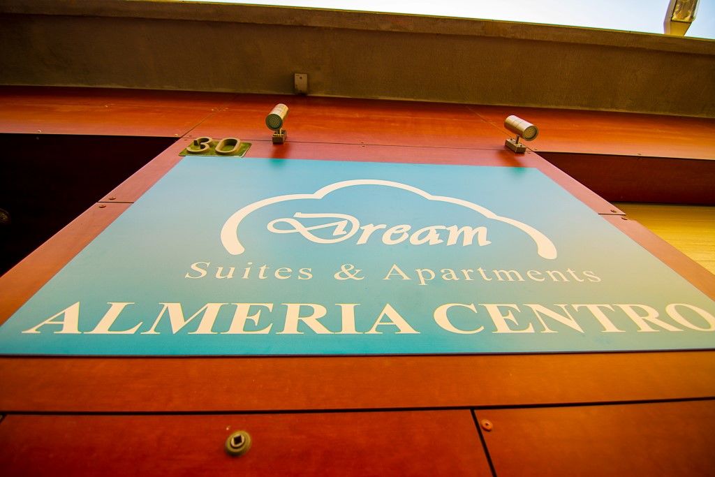 Dream Suites And Apartments Almeria Centro Экстерьер фото