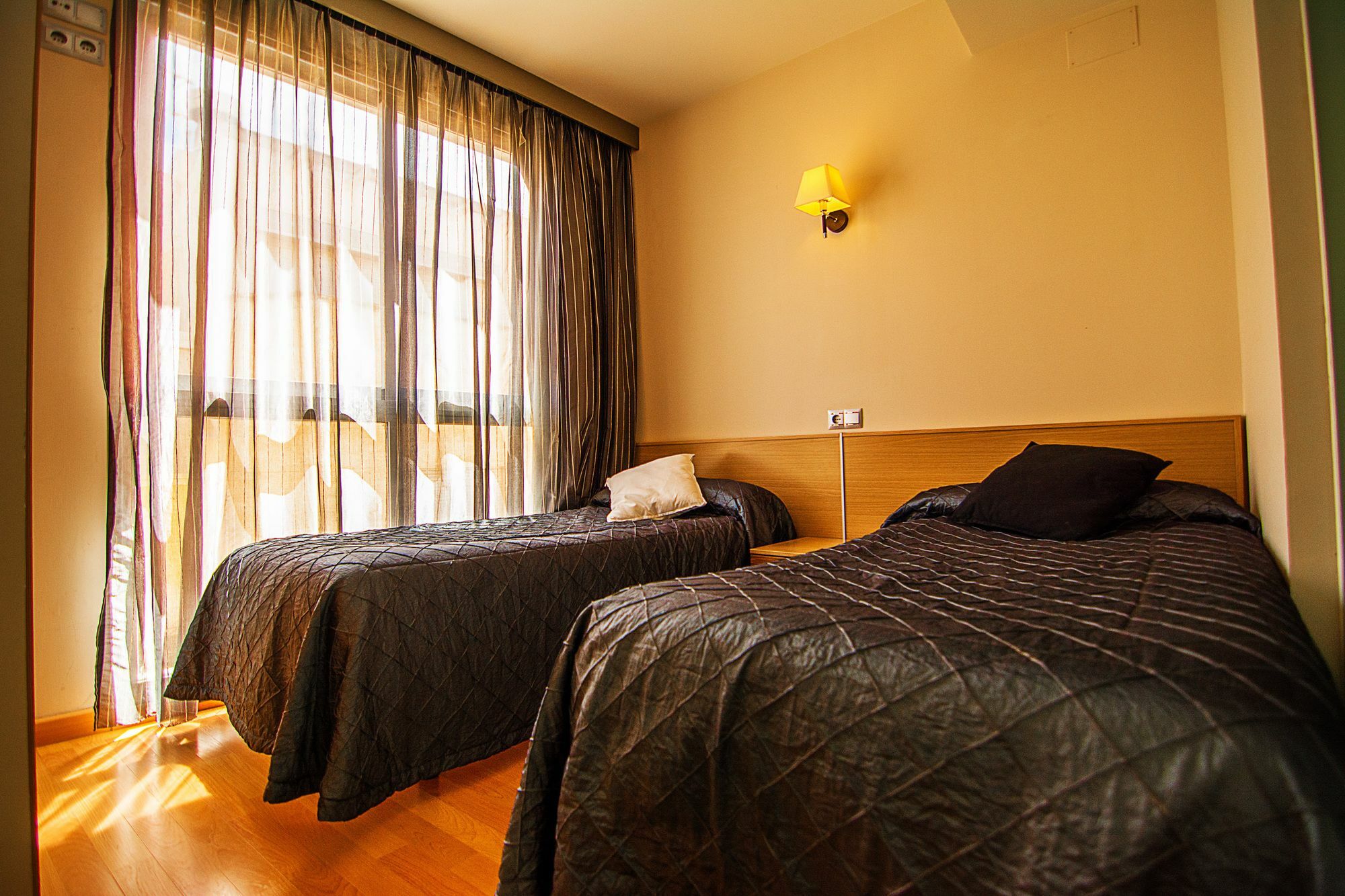 Dream Suites And Apartments Almeria Centro Экстерьер фото